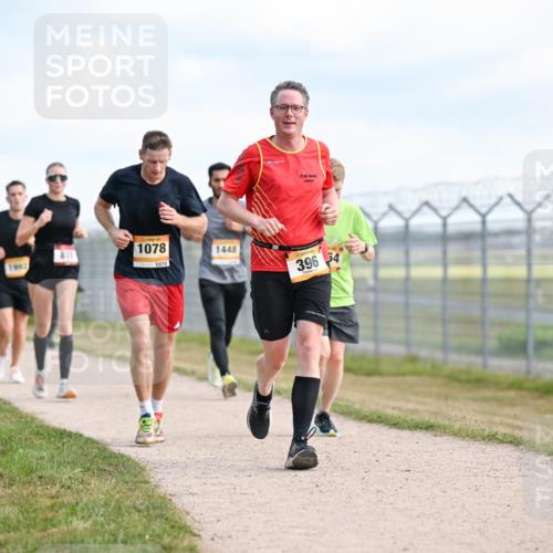 14.09.2025 - Airport Race Dr. Thomas Lammeyer http://msf.ph/oto/8868273 14.09.2025 12:11:56 Laufen 811, 1078, 1078, 1448, 396, 4 meine-sportfotos.de