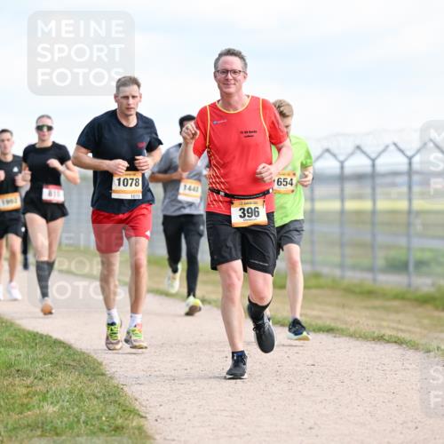 14.09.2025 - Airport Race Dr. Thomas Lammeyer http://msf.ph/oto/8868276 14.09.2025 12:11:56 Laufen 69, 810, 1078, 1078, 1441, 396, 654 meine-sportfotos.de