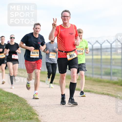 14.09.2025 - Airport Race Dr. Thomas Lammeyer http://msf.ph/oto/8868277 14.09.2025 12:11:56 Laufen 69, 1078, 1078, 1448, 396, 1654 meine-sportfotos.de