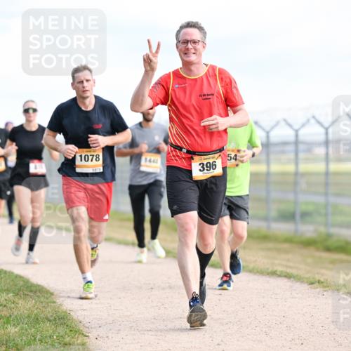 14.09.2025 - Airport Race Dr. Thomas Lammeyer http://msf.ph/oto/8868280 14.09.2025 12:11:57 Laufen 69, 1078, 1078, 1441, 396, 54 meine-sportfotos.de