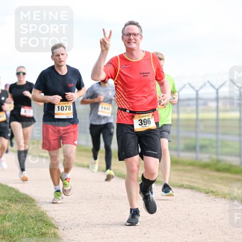 14.09.2025 - Airport Race Dr. Thomas Lammeyer http://msf.ph/oto/8868281 14.09.2025 12:11:57 Laufen 11, 1078, 1078, 69, 1441, 396 meine-sportfotos.de