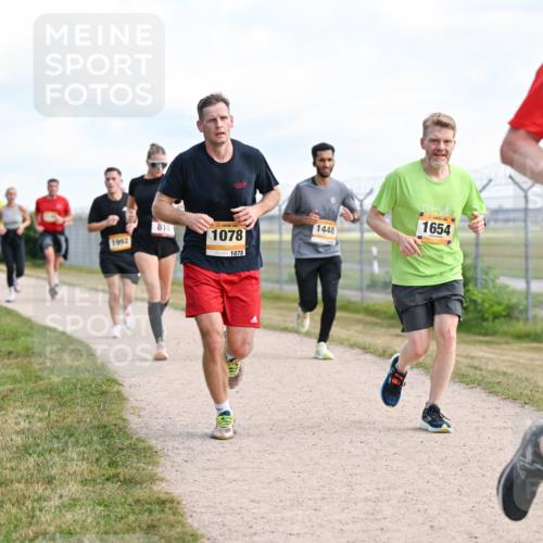 14.09.2025 - Airport Race Dr. Thomas Lammeyer http://msf.ph/oto/8868294 14.09.2025 12:11:59 Laufen 1992, 810, 1078, 1078, 1448, 20, 1654, 396 meine-sportfotos.de