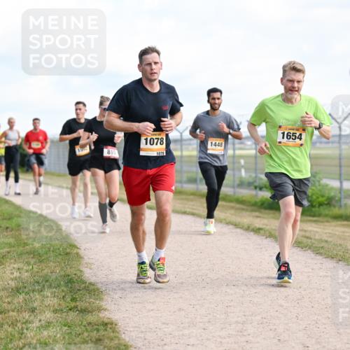 14.09.2025 - Airport Race Dr. Thomas Lammeyer http://msf.ph/oto/8868295 14.09.2025 12:11:59 Laufen 1952, 810, 1078, 1078, 1448, 20, 1654 meine-sportfotos.de