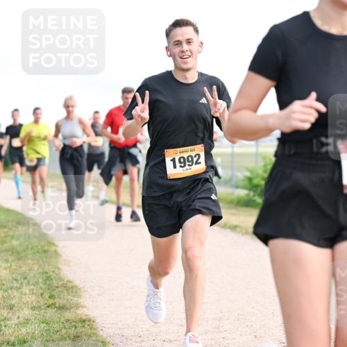 14.09.2025 - Airport Race Dr. Thomas Lammeyer http://msf.ph/oto/8868318 14.09.2025 12:12:03 Laufen 1992, 811 meine-sportfotos.de