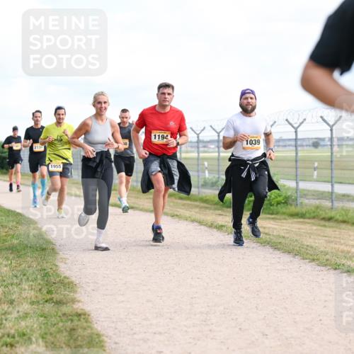 14.09.2025 - Airport Race Dr. Thomas Lammeyer http://msf.ph/oto/8868323 14.09.2025 12:12:04 Laufen 2138, 1955, 08, 1194, 1039, 1 meine-sportfotos.de