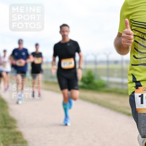 14.09.2025 - Airport Race Dr. Thomas Lammeyer http://msf.ph/oto/8868352 14.09.2025 12:12:09 Laufen 187, 42, 1955 meine-sportfotos.de
