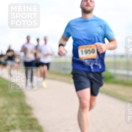 14.09.2025 - Airport Race Dr. Thomas Lammeyer http://msf.ph/oto/8868384 14.09.2025 12:12:17 Laufen 1950 meine-sportfotos.de