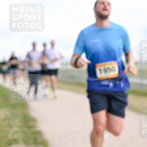 14.09.2025 - Airport Race Dr. Thomas Lammeyer http://msf.ph/oto/8868385 14.09.2025 12:12:17 Laufen 1950 meine-sportfotos.de