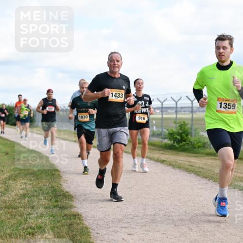 14.09.2025 - Airport Race Dr. Thomas Lammeyer http://msf.ph/oto/8868405 14.09.2025 12:12:22 Laufen 1030, 1433, 916, 1359 meine-sportfotos.de