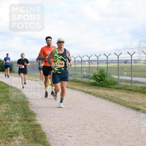 14.09.2025 - Airport Race Dr. Thomas Lammeyer http://msf.ph/oto/8868436 14.09.2025 12:12:28 Laufen 1766 meine-sportfotos.de