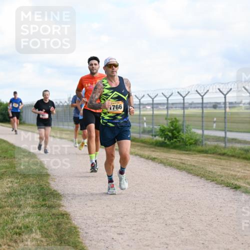 14.09.2025 - Airport Race Dr. Thomas Lammeyer http://msf.ph/oto/8868439 14.09.2025 12:12:28 Laufen 1766 meine-sportfotos.de