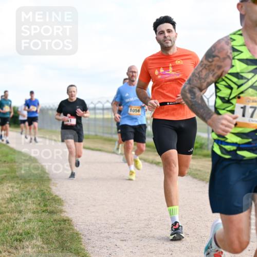 14.09.2025 - Airport Race Dr. Thomas Lammeyer http://msf.ph/oto/8868449 14.09.2025 12:12:30 Laufen 1056, 1766 meine-sportfotos.de