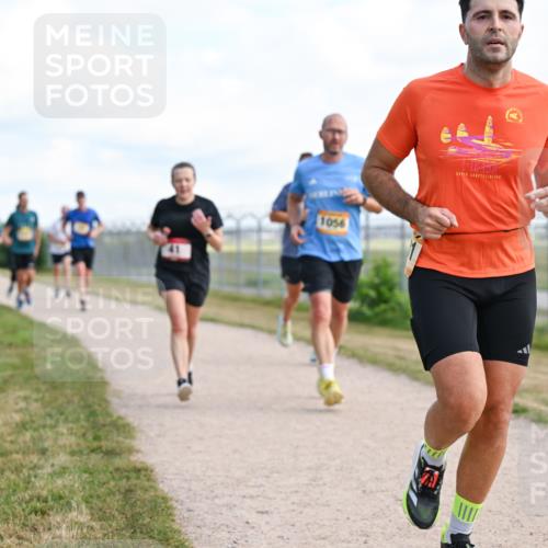 14.09.2025 - Airport Race Dr. Thomas Lammeyer http://msf.ph/oto/8868453 14.09.2025 12:12:30 Laufen 1056 meine-sportfotos.de