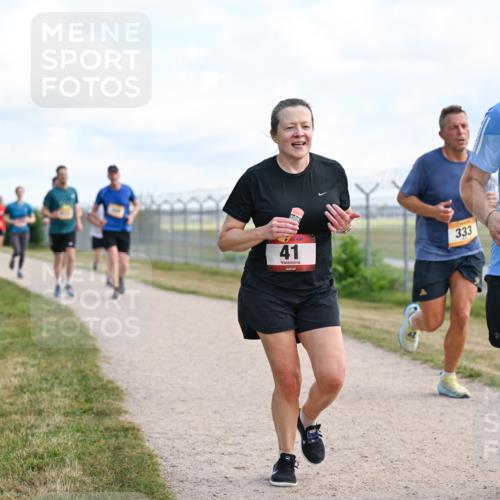 14.09.2025 - Airport Race Dr. Thomas Lammeyer http://msf.ph/oto/8868463 14.09.2025 12:12:32 Laufen 41, 333, 1056 meine-sportfotos.de