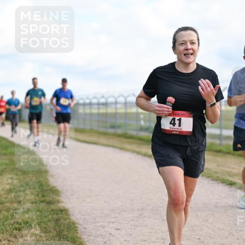 14.09.2025 - Airport Race Dr. Thomas Lammeyer http://msf.ph/oto/8868466 14.09.2025 12:12:32 Laufen 41, 333 meine-sportfotos.de