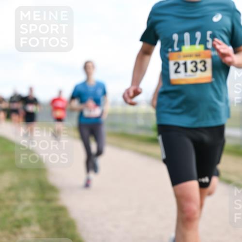 14.09.2025 - Airport Race Dr. Thomas Lammeyer http://msf.ph/oto/8868489 14.09.2025 12:12:37 Laufen 2125, 2133 meine-sportfotos.de