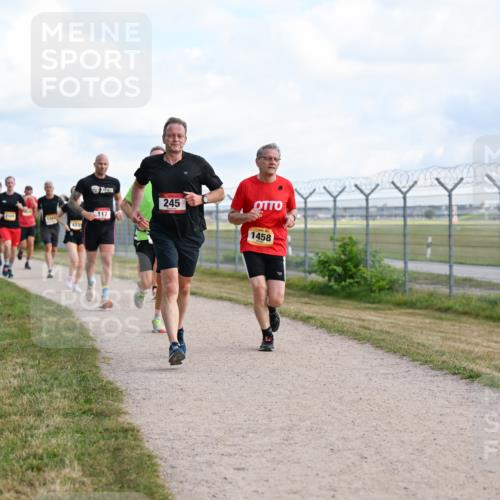 14.09.2025 - Airport Race Dr. Thomas Lammeyer http://msf.ph/oto/8868505 14.09.2025 12:12:41 Laufen 117, 245, 1458 meine-sportfotos.de
