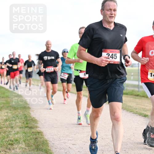 14.09.2025 - Airport Race Dr. Thomas Lammeyer http://msf.ph/oto/8868517 14.09.2025 12:12:42 Laufen 117, 245, 1458 meine-sportfotos.de