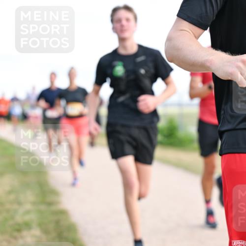 14.09.2025 - Airport Race Dr. Thomas Lammeyer http://msf.ph/oto/8868595 14.09.2025 12:12:48 Laufen 42, 210 meine-sportfotos.de