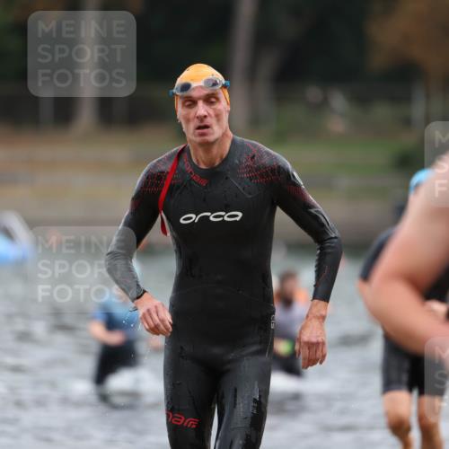 14.09.2025 - Stadtparktriathlon Michael Strokosch http://msf.ph/oto/8868614 14.09.2025 10:33:11 Schwimmen 739, 779, 787, 790, 807 meine-sportfotos.de