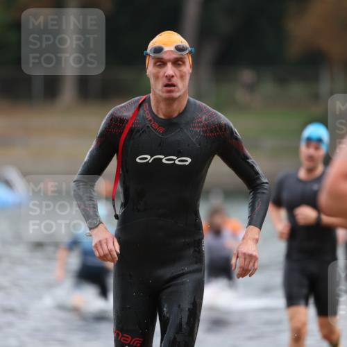 14.09.2025 - Stadtparktriathlon Michael Strokosch http://msf.ph/oto/8868615 14.09.2025 10:33:11 Schwimmen 739, 779, 787, 790, 807 meine-sportfotos.de