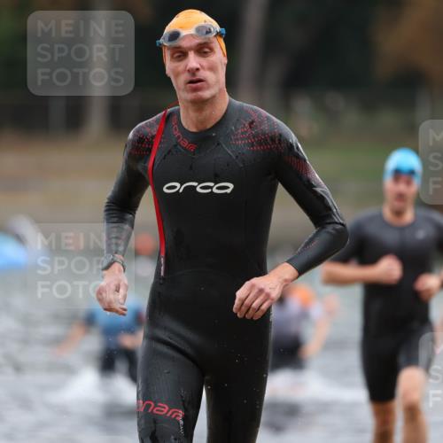 14.09.2025 - Stadtparktriathlon Michael Strokosch http://msf.ph/oto/8868617 14.09.2025 10:33:12 Schwimmen 739, 779, 787, 790, 807 meine-sportfotos.de