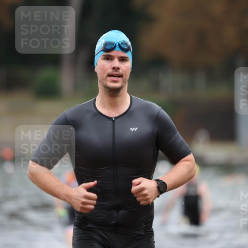 14.09.2025 - Stadtparktriathlon Michael Strokosch http://msf.ph/oto/8868623 14.09.2025 10:33:14 Schwimmen 739, 779, 787, 790, 807 meine-sportfotos.de