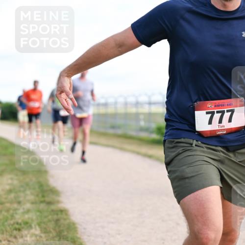 14.09.2025 - Airport Race Dr. Thomas Lammeyer http://msf.ph/oto/8868649 14.09.2025 12:12:52 Laufen 777 meine-sportfotos.de