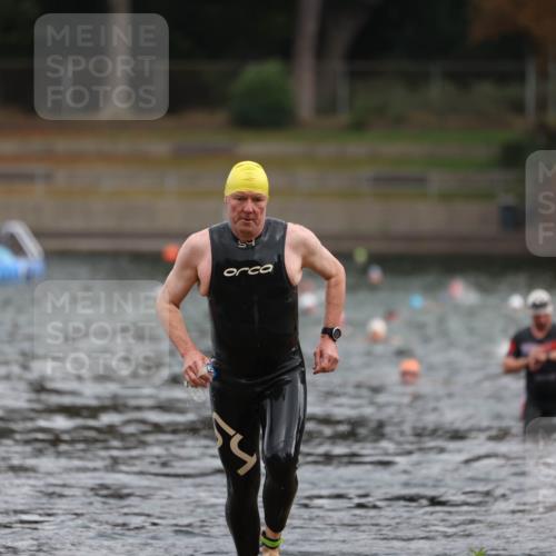 14.09.2025 - Stadtparktriathlon Michael Strokosch http://msf.ph/oto/8868650 14.09.2025 10:33:27 Schwimmen 792 meine-sportfotos.de