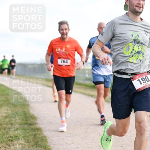 14.09.2025 - Airport Race Dr. Thomas Lammeyer http://msf.ph/oto/8868712 14.09.2025 12:12:56 Laufen 764, 36, 190 meine-sportfotos.de