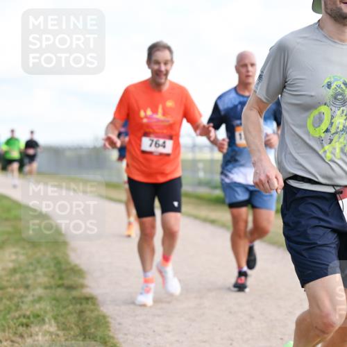 14.09.2025 - Airport Race Dr. Thomas Lammeyer http://msf.ph/oto/8868715 14.09.2025 12:12:56 Laufen 764, 36, 190, 96 meine-sportfotos.de