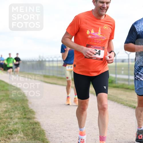 14.09.2025 - Airport Race Dr. Thomas Lammeyer http://msf.ph/oto/8868728 14.09.2025 12:12:57 Laufen 4, 216, 312 meine-sportfotos.de