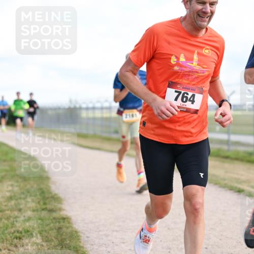 14.09.2025 - Airport Race Dr. Thomas Lammeyer http://msf.ph/oto/8868731 14.09.2025 12:12:57 Laufen 764, 12 meine-sportfotos.de