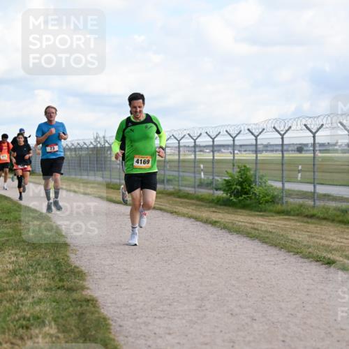 14.09.2025 - Airport Race Dr. Thomas Lammeyer http://msf.ph/oto/8868781 14.09.2025 12:13:01 Laufen 915, 73, 4169 meine-sportfotos.de