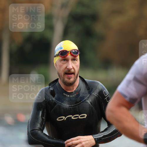 14.09.2025 - Stadtparktriathlon Michael Strokosch http://msf.ph/oto/8869022 14.09.2025 10:49:54 Schwimmen 825, 842, 875 meine-sportfotos.de