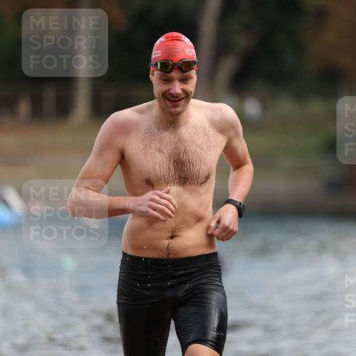 14.09.2025 - Stadtparktriathlon Michael Strokosch http://msf.ph/oto/8869041 14.09.2025 10:50:01 Schwimmen 875 meine-sportfotos.de