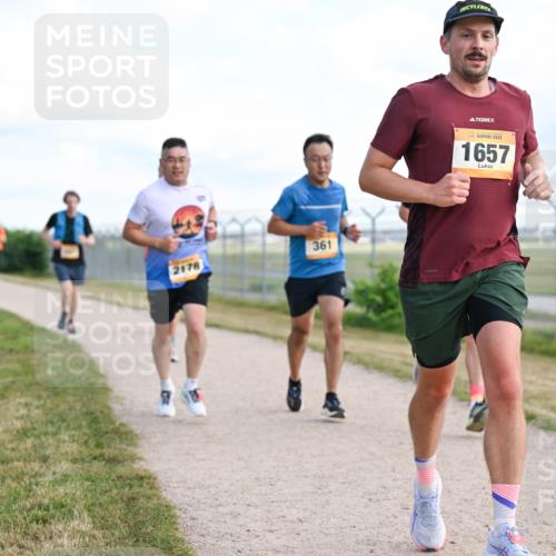 14.09.2025 - Airport Race Dr. Thomas Lammeyer http://msf.ph/oto/8869100 14.09.2025 12:13:22 Laufen 2178, 361, 1657 meine-sportfotos.de