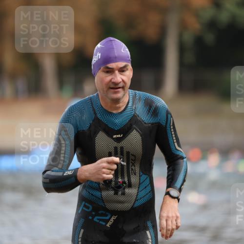 14.09.2025 - Stadtparktriathlon Michael Strokosch http://msf.ph/oto/8869153 14.09.2025 10:50:49 Schwimmen 888 meine-sportfotos.de