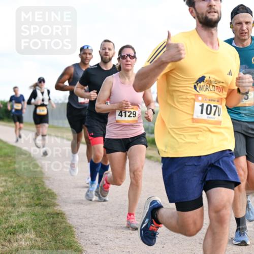 14.09.2025 - Airport Race Dr. Thomas Lammeyer http://msf.ph/oto/8869270 14.09.2025 12:13:36 Laufen 4129, 1070, 4188 meine-sportfotos.de