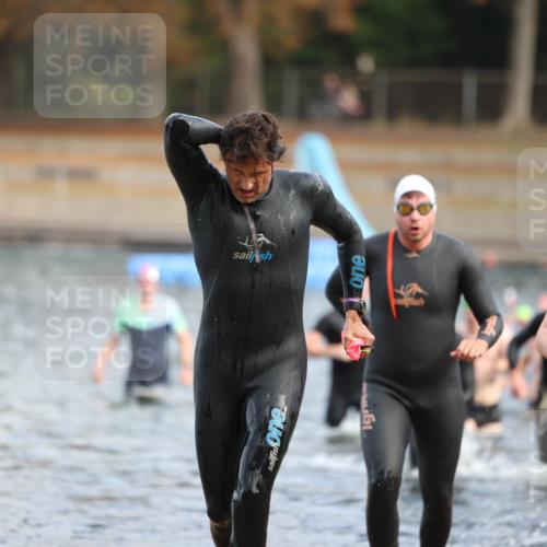 14.09.2025 - Stadtparktriathlon Michael Strokosch http://msf.ph/oto/8869274 14.09.2025 10:52:01 Schwimmen 835, 846, 852, 859, 867, 878, 882, 898, 917 meine-sportfotos.de