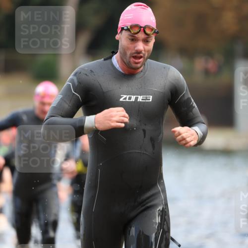 14.09.2025 - Stadtparktriathlon Michael Strokosch http://msf.ph/oto/8869286 14.09.2025 10:52:04 Schwimmen 835, 846, 852, 859, 867, 878, 882, 897, 898, 917 meine-sportfotos.de