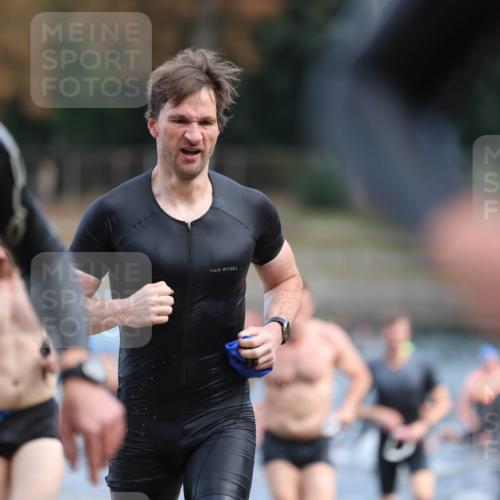 14.09.2025 - Stadtparktriathlon Michael Strokosch http://msf.ph/oto/8869310 14.09.2025 10:52:12 Schwimmen 826, 838, 862, 867, 873, 878, 882, 897, 898, 919 meine-sportfotos.de