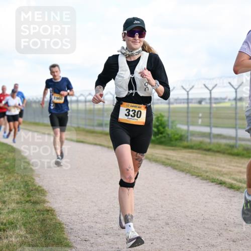 14.09.2025 - Airport Race Dr. Thomas Lammeyer http://msf.ph/oto/8869321 14.09.2025 12:13:39 Laufen 330, 122 meine-sportfotos.de