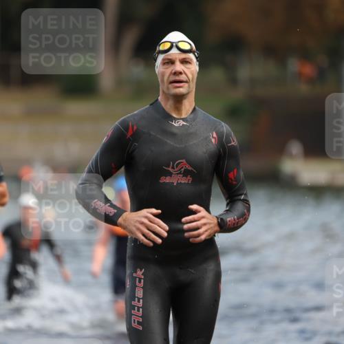 14.09.2025 - Stadtparktriathlon Michael Strokosch http://msf.ph/oto/8869340 14.09.2025 10:52:22 Schwimmen 826, 836, 838, 839, 853, 862, 886, 889, 919 meine-sportfotos.de
