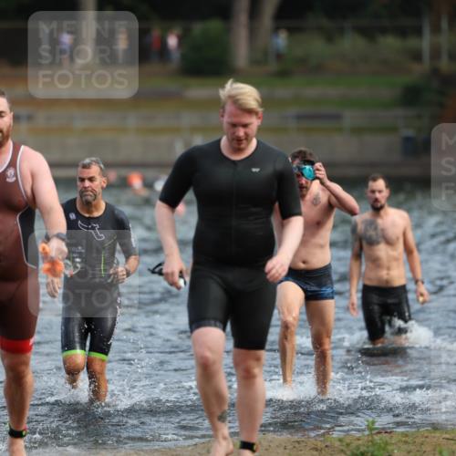 14.09.2025 - Stadtparktriathlon Michael Strokosch http://msf.ph/oto/8869406 14.09.2025 10:52:48 Schwimmen 841, 861, 870, 872, 893, 894, 918, 920 meine-sportfotos.de