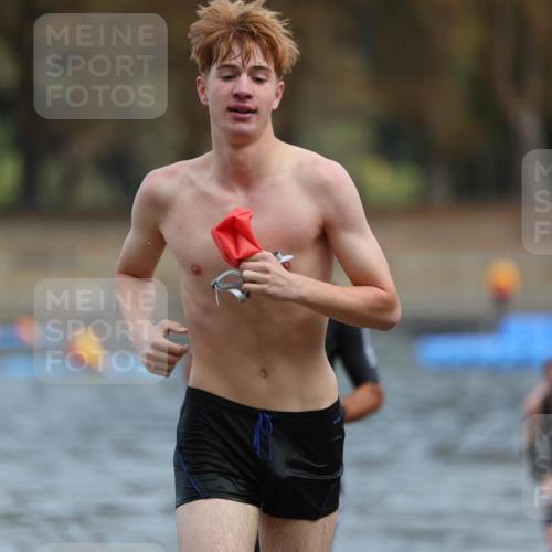 14.09.2025 - Stadtparktriathlon Michael Strokosch http://msf.ph/oto/8869421 14.09.2025 10:52:52 Schwimmen 841, 861, 870, 872, 893, 894, 918, 920 meine-sportfotos.de