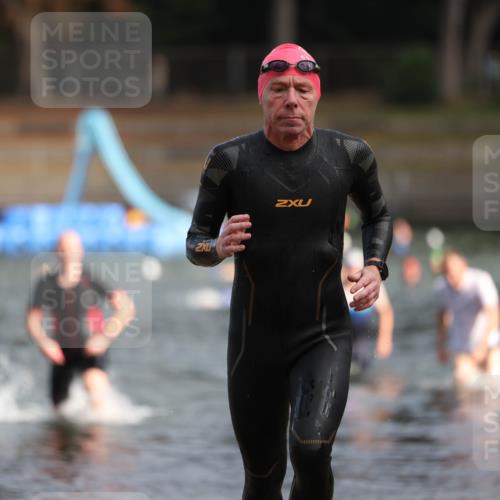 14.09.2025 - Stadtparktriathlon Michael Strokosch http://msf.ph/oto/8869522 14.09.2025 10:53:48 Schwimmen 871, 874, 915 meine-sportfotos.de