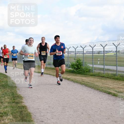 14.09.2025 - Airport Race Dr. Thomas Lammeyer http://msf.ph/oto/8869629 14.09.2025 12:14:03 Laufen 119, 468, 2042, 1880, 789 meine-sportfotos.de