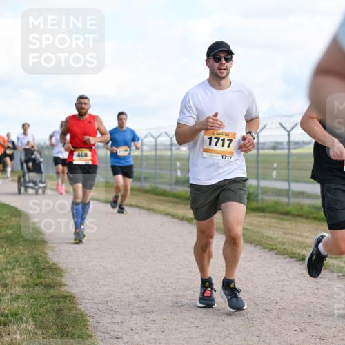 14.09.2025 - Airport Race Dr. Thomas Lammeyer http://msf.ph/oto/8869693 14.09.2025 12:14:06 Laufen 468, 1717, 1717, 1880, 1880 meine-sportfotos.de