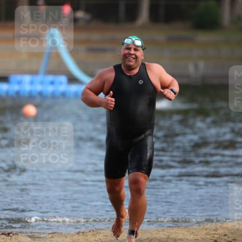 14.09.2025 - Stadtparktriathlon Michael Strokosch http://msf.ph/oto/8869749 14.09.2025 10:56:42 Schwimmen 857 meine-sportfotos.de